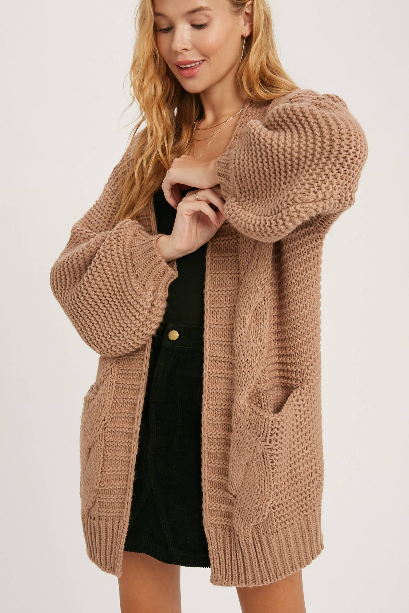 CHUNKY CABLE LANTERN SLEEVE CARDIGAN: CREAM / M/L